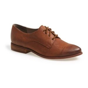 Hinge 'Benito' Lace-Up Oxford